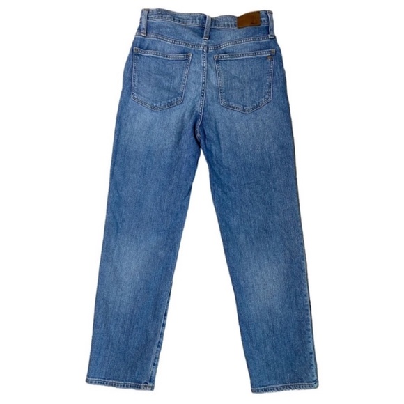 Madewell Classic Straight Distressed Light Wash Jeans
Size 27 - Picture 2 of 15